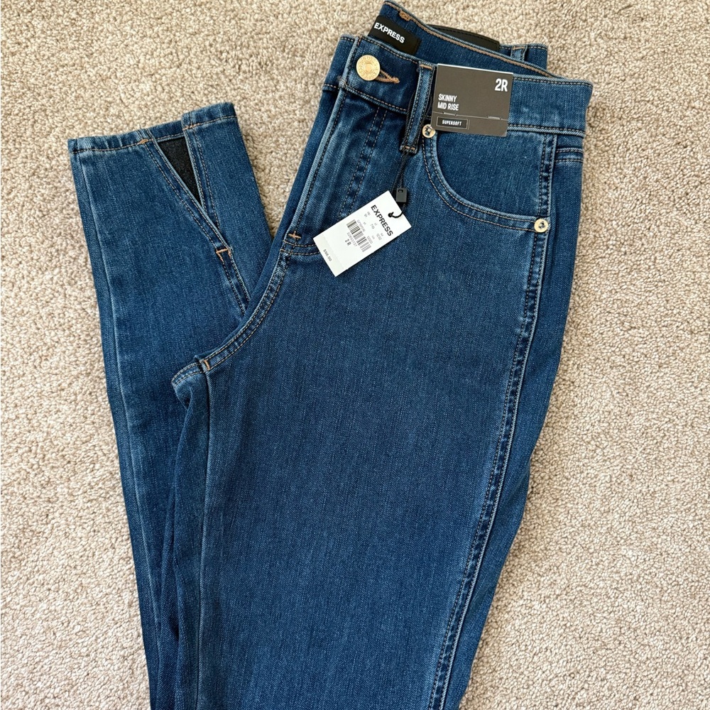 NWT Express Women's Dark Blue Skinny Jeans
